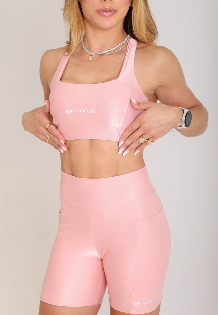 Conjunto top e short fitness rosa